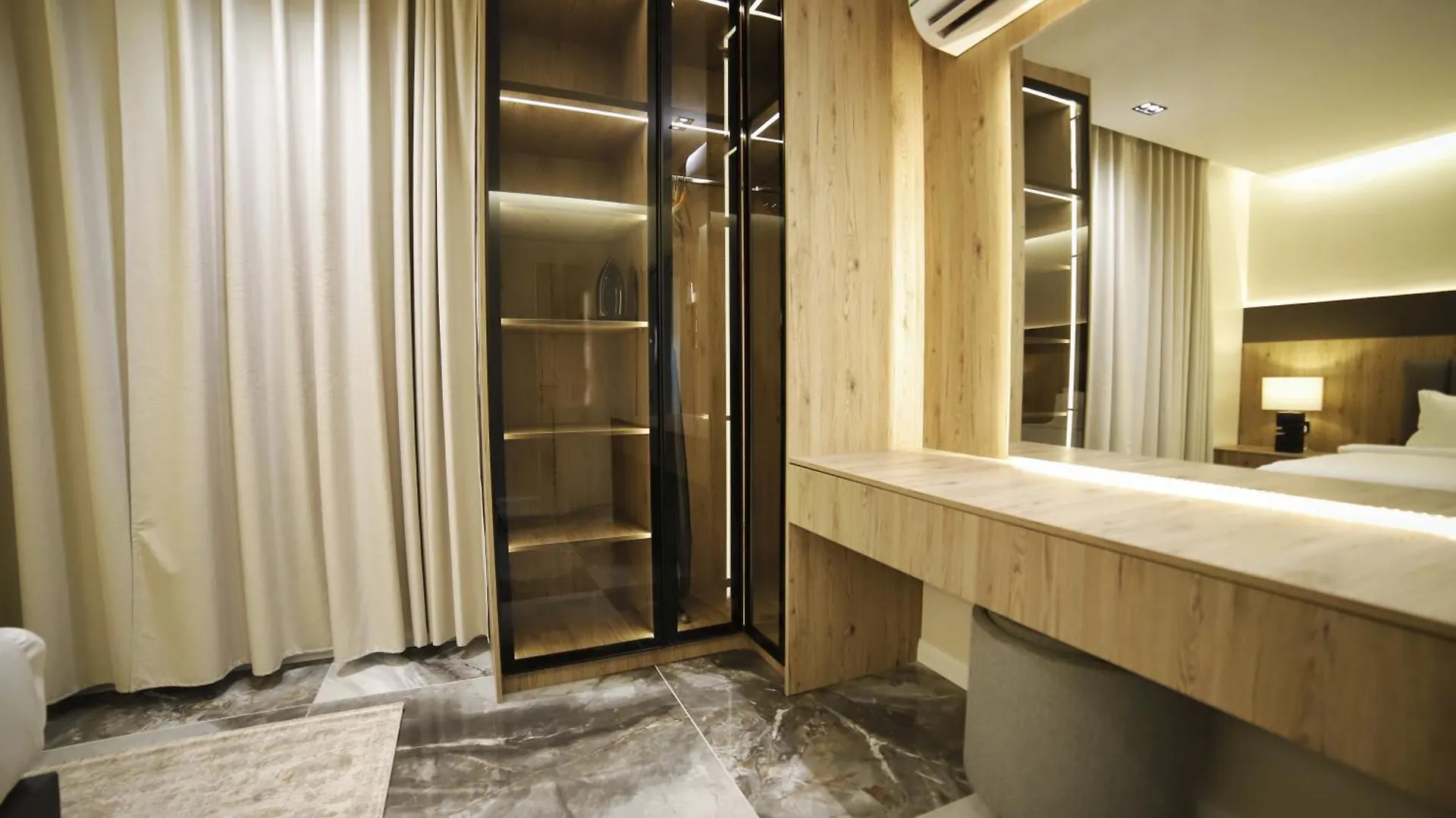 شقة فاخرة جناح غرفة وصالة وتراس Apartment Medina
